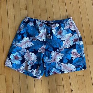 Never been worn and new with tags Patagonia shorts. Men's Baggies™ Longs - 7"